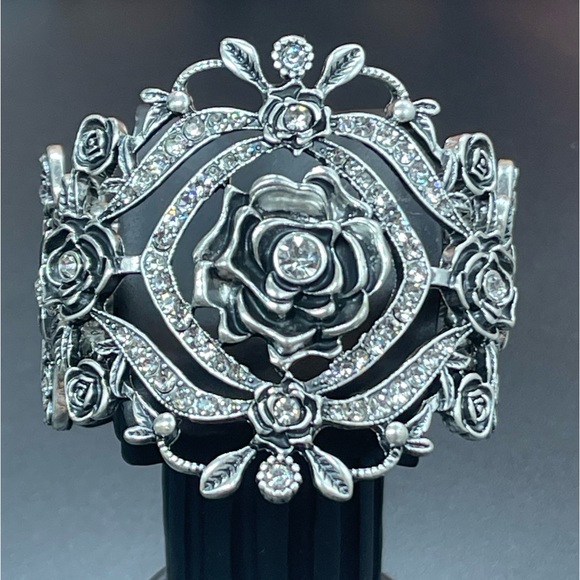 Thalia Sodi Vintage Silver Stretch Bangle - Picture 3 of 6